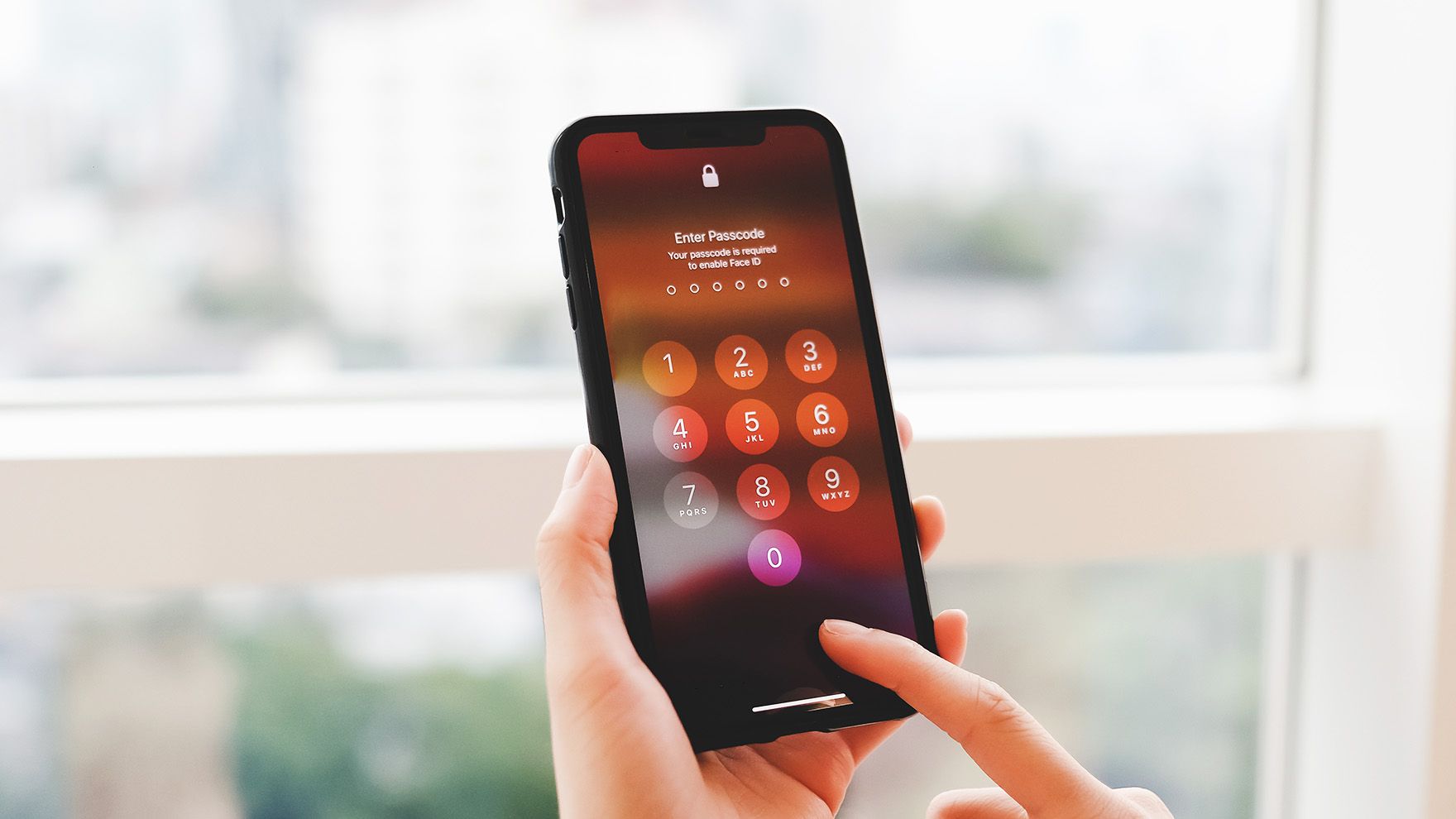 Ką daryti, jei pamiršote „iPhone“ telefono atrakinimo kodą?  | BITĖ