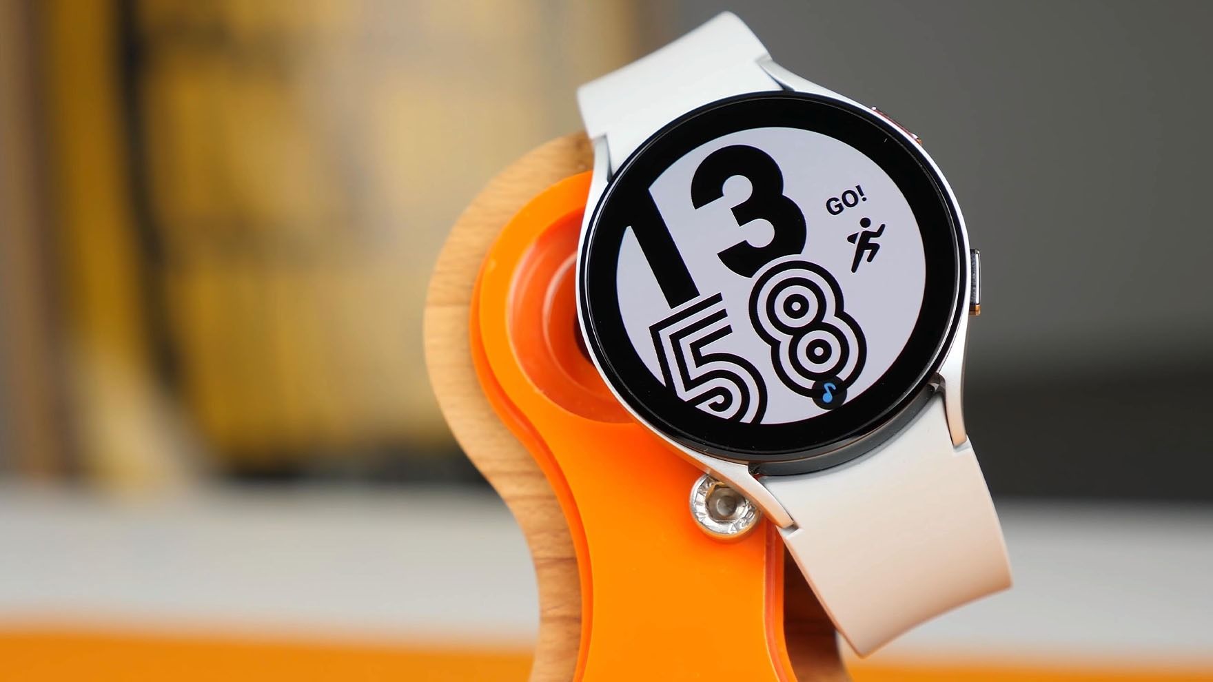 Naudingos „Samsung Galaxy Watch“ išmaniojo laikrodžio funkcijos: ką dar gali jūsų įrenginys? | BITĖ